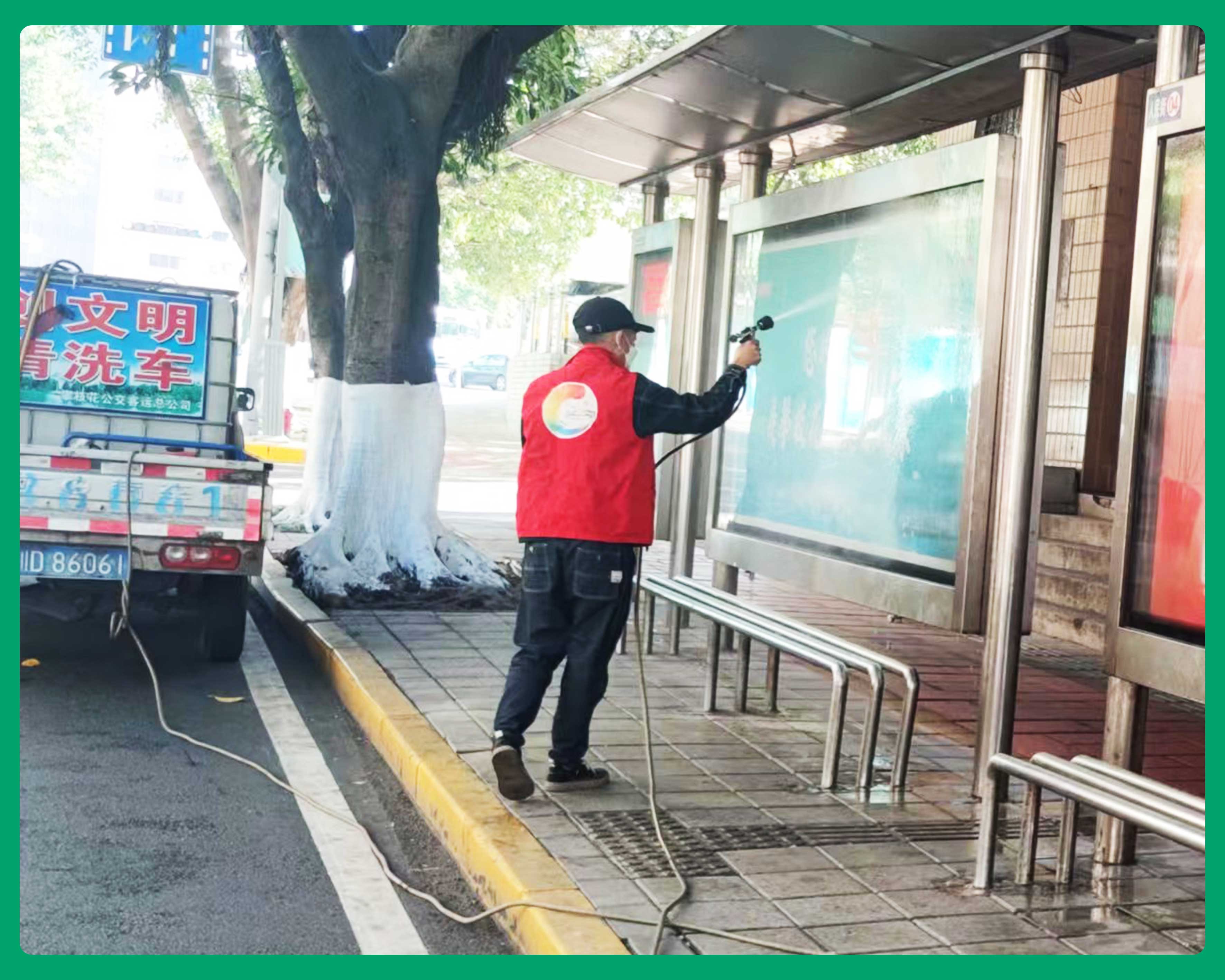 創(chuàng)建全國(guó)文明城市，公交廣告在行動(dòng)